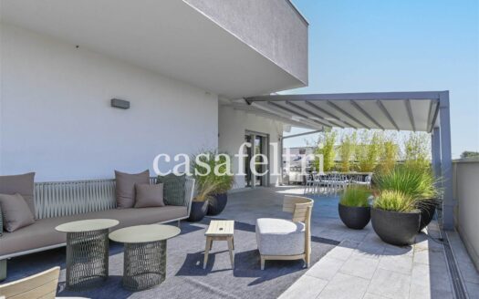 ATTICO IN CLASSE A4 CON 100 MQ DI TERRAZZO E BOX DOPPIO